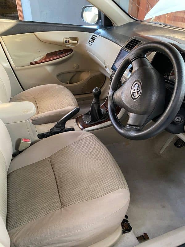 Toyota Corolla XLI 2013 8