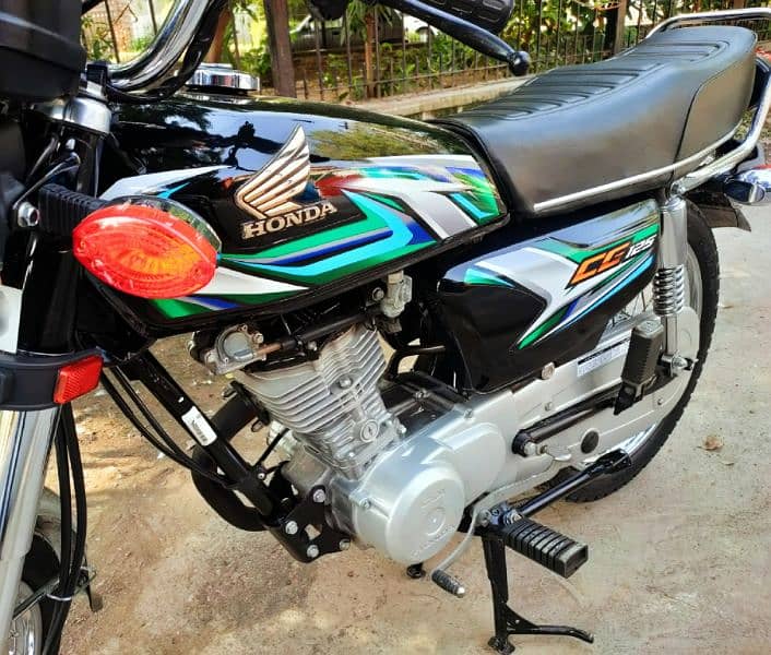 Honda 125 Model 2023 Black | LusShh Condition | 03234342667 Call Me. . ! 0