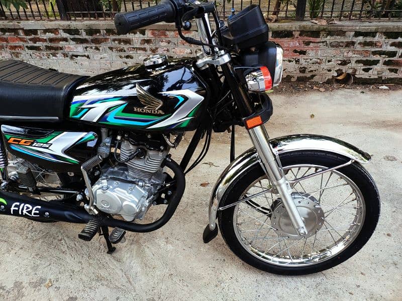 Honda 125 Model 2023 Black | LusShh Condition | 03234342667 Call Me. . ! 8