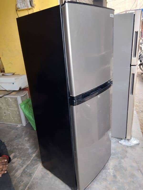 orient refrigerator condition 10/10 contact number 03063271061 0