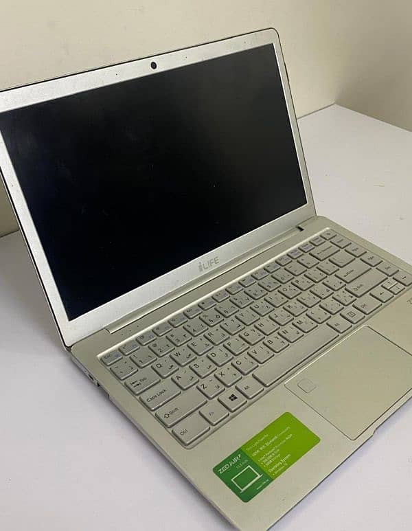 laptop slim silver colour 3