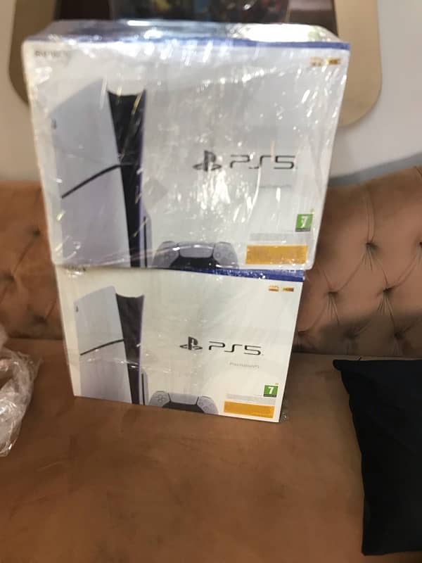 PS5 U. K varient 0