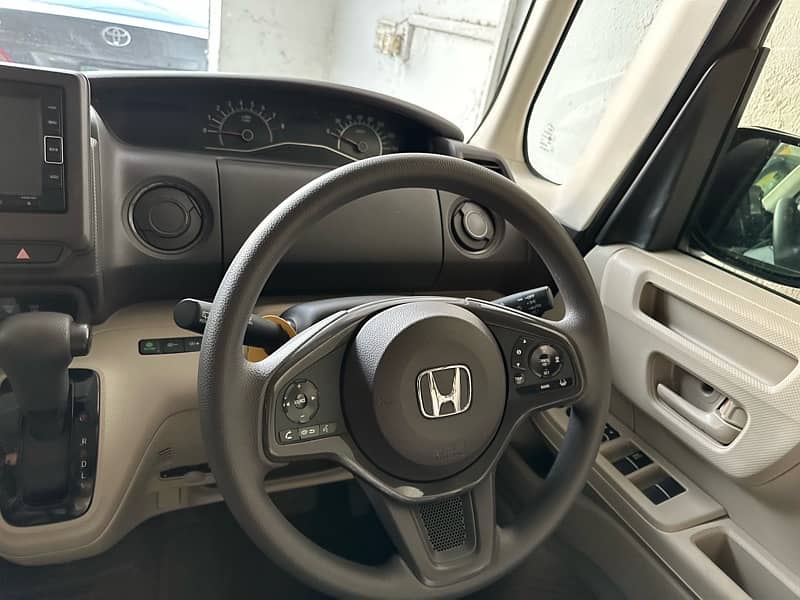 Honda N Box 2020 5