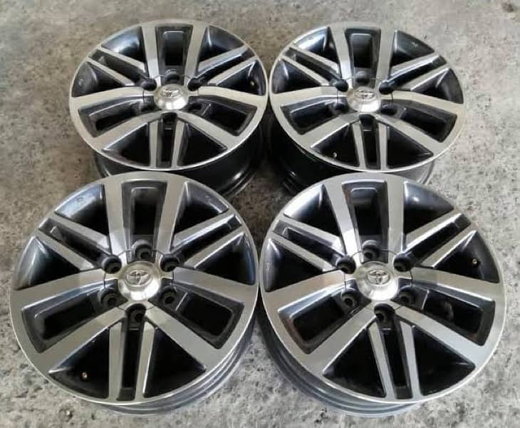 2021 Revo Fortuner Orginal Rims Set 1