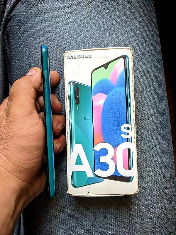 Samsung A30s 3