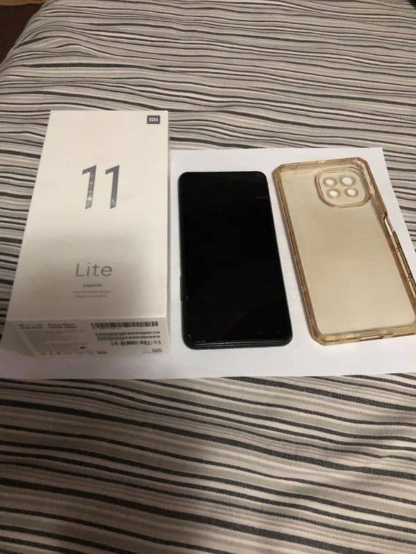 Xiaomi Mi 11 lite 6+2/128 1