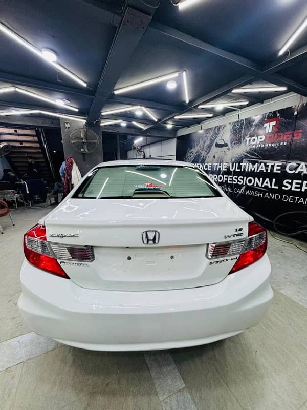 Honda Civic Ug 2014 (03303796813) 5