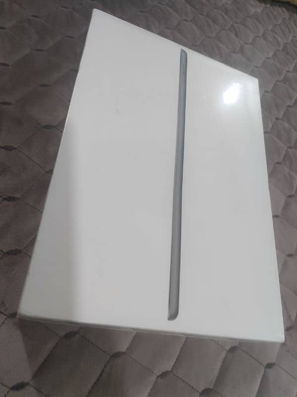 iPad 9th Generation Wi-Fi 64GB Space Gray (Pin Pack in warranty) 1