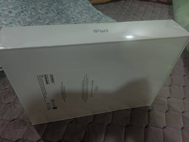 iPad 9th Generation Wi-Fi 64GB Space Gray (Pin Pack in warranty) 4