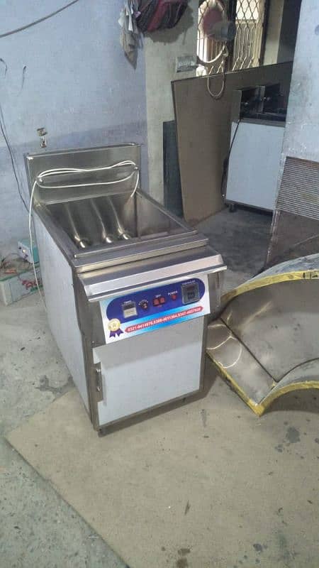 deep fryer/ double 16 bye 16 liter/ cooking range 3