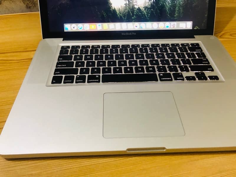 Macbook pro early 2011 (15-inch) 1