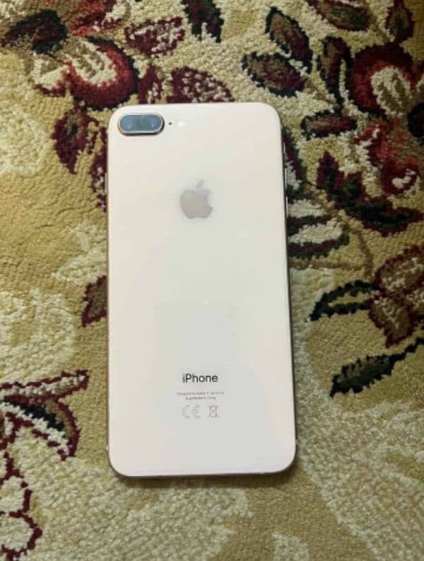 iPhone 8 Plus 0