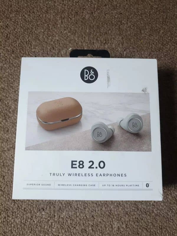 Bang & Olufsen Beoplay E8 2.0 Truly Wireless Bluetooth Earbuds 2