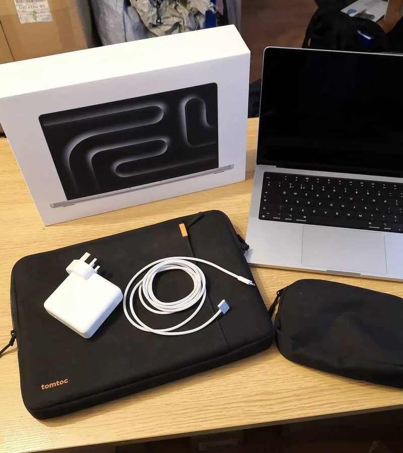 Macbook Pro M3 Pro 36gb 1 cycle 0