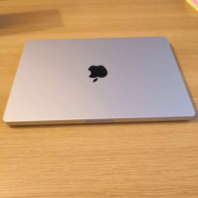 Macbook Pro M3 Pro 36gb 1 cycle 5