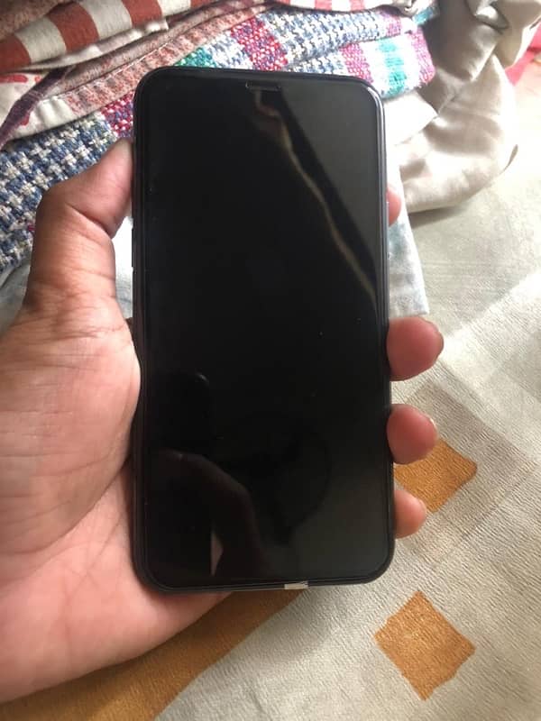 iphone 11 pro Factory unlock 1