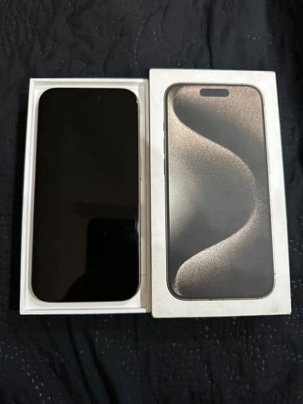 iPhone 15 Pro 256gb LLA Factory Unlock 10/9.5 Condition 1