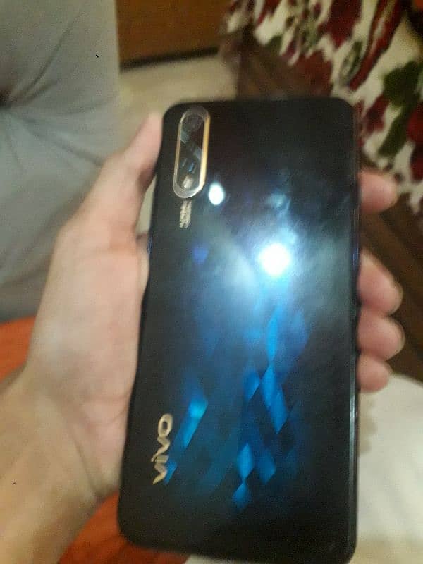 vivo s1 4/128 complete box 1