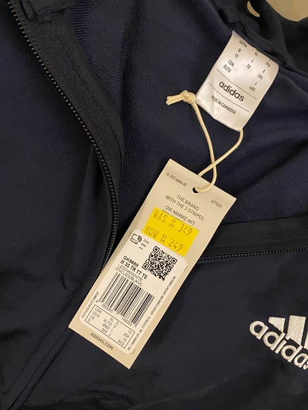 Original Adidas blue color track suit 100% original with adidas invoic 6