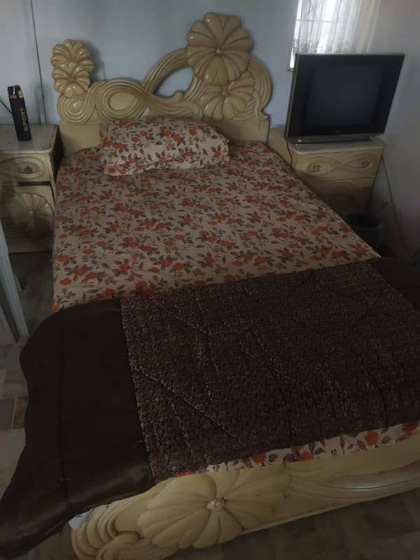 Single bed with 2 mattress for sale 4