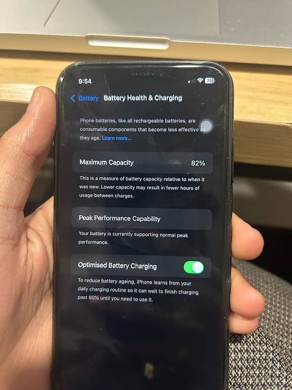 IPhone XR 128 GB Single Sim PTA Approved 4