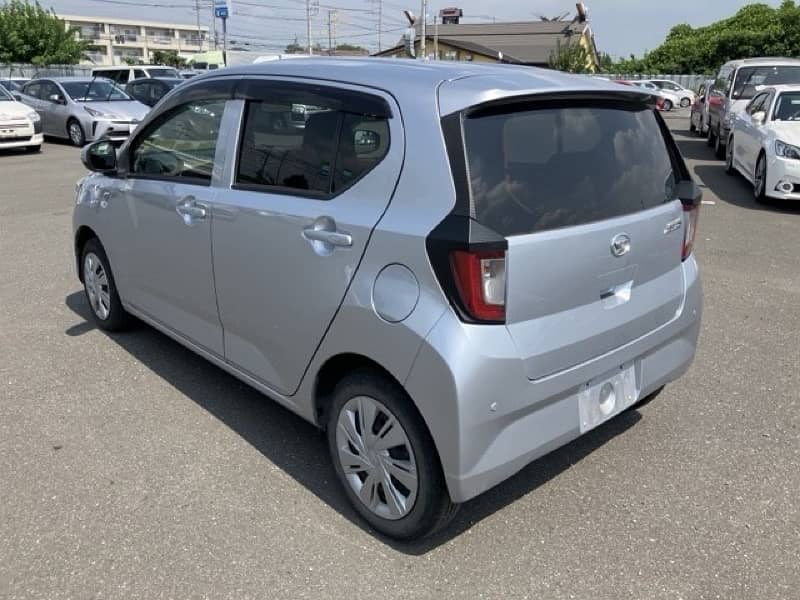 Daihatsu Mira 2021 2