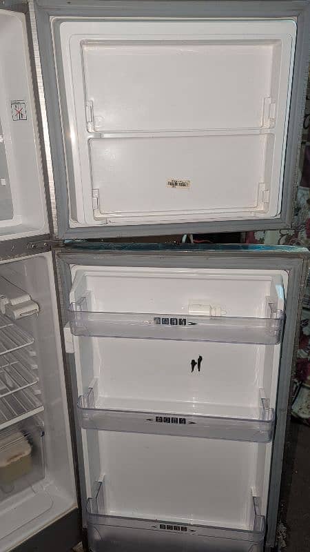 Dawlance refrigerator 1