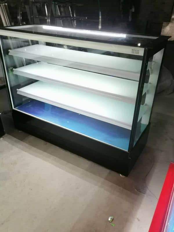 Bakery Display Counter 4 ft 13