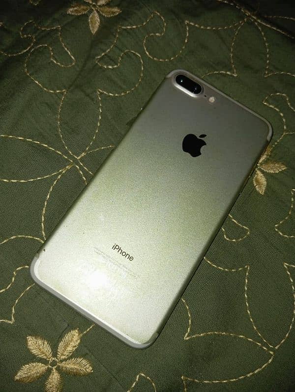 iphone 7 plus (Pta Approved) 6