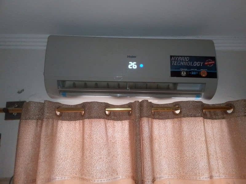 selling my Haier hybrid 1 ton ac just 5 months used warranty available 0