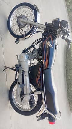 Honda 125 Lahore Number 2018 Model Black Color