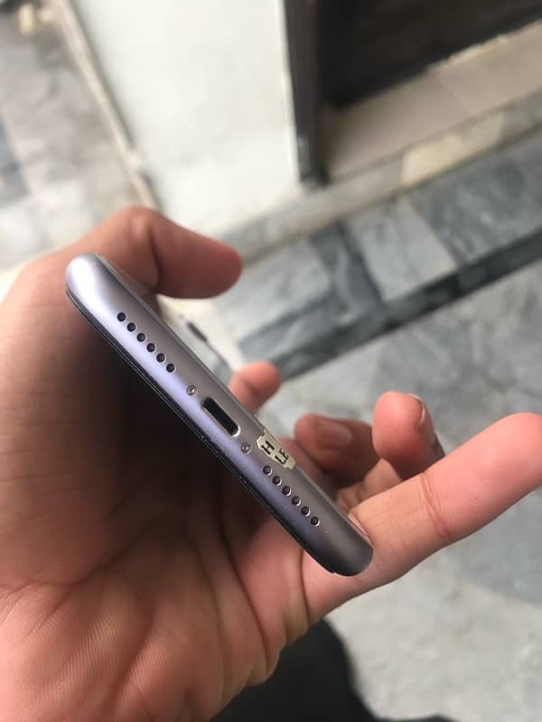 iPhone 11 waterpack 4 month sim time available 6