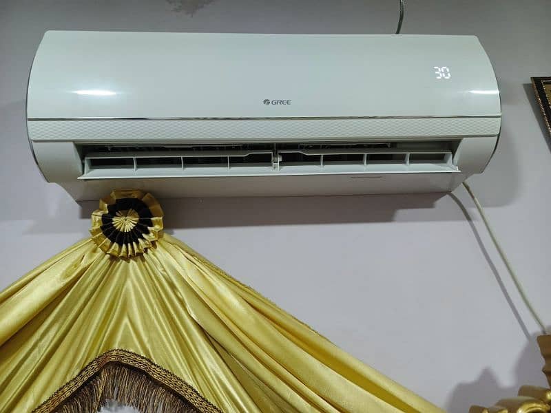 Gree D. c inverter 1 ton 5