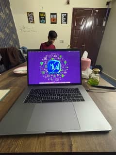 macbook pro 2019 i9 15.4 inch