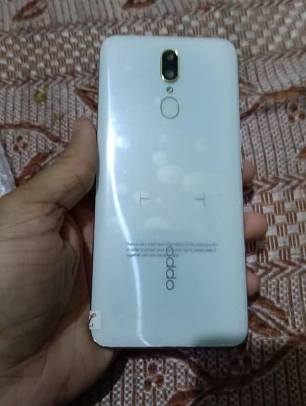 oppo f11 0