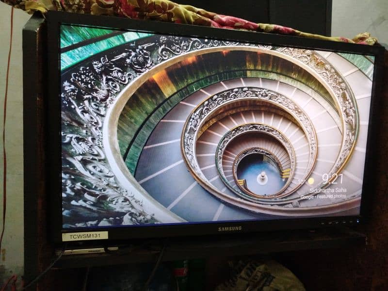 Samsung orgnal Lcd 24" full hd 4k resolution saf ha balkul 1