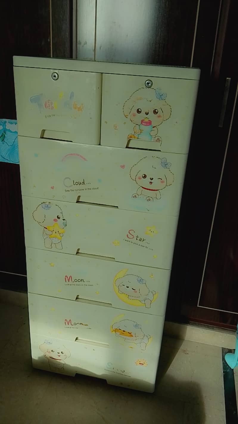 3D Printed Baby Almirah (Teddy Bear), 5 Plastic drawer 2 Cabinets 2