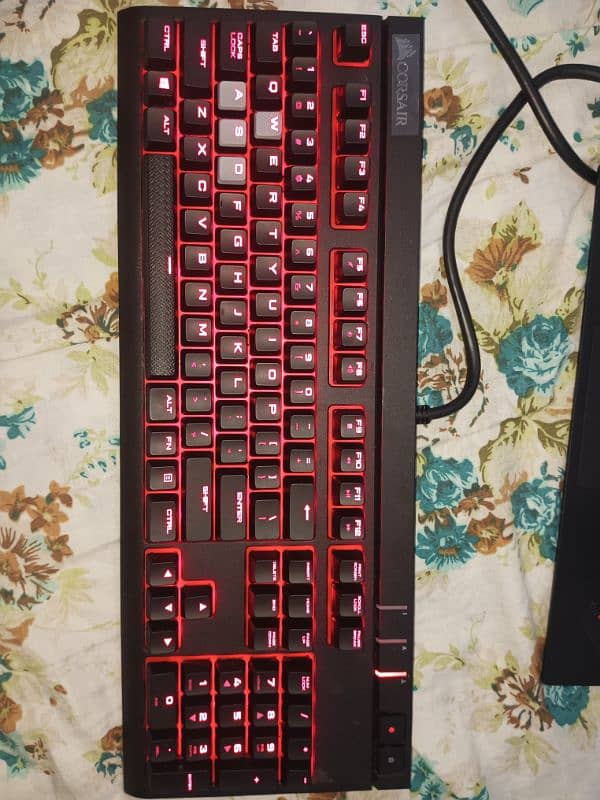 Corsair STRAFE Mechanical Gaming Keyboard — CHERRY MX (Open box) 0