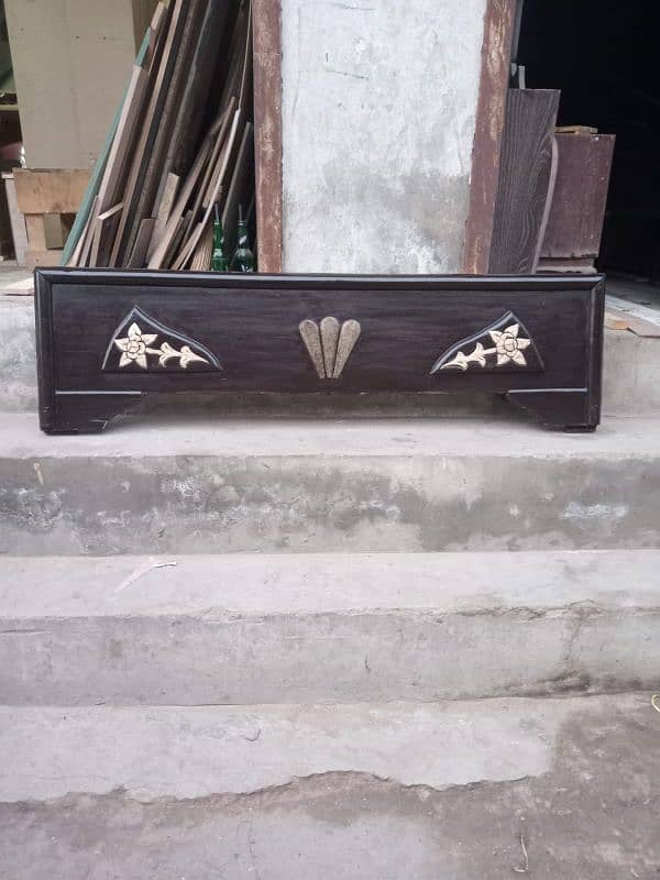 pure wood bed for sale in Gujranwala/ bed sofa, and side tables 10/10 3