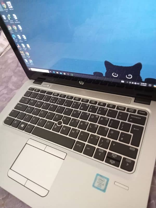 HP EliteBook 820 G3 i5 Generation 6th. 0