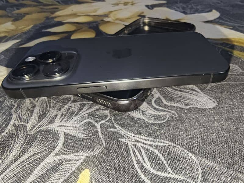 iphone 15 pro 256GB Non Pta 10