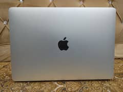 MacBook Pro 2017, 13inch i5 8/256