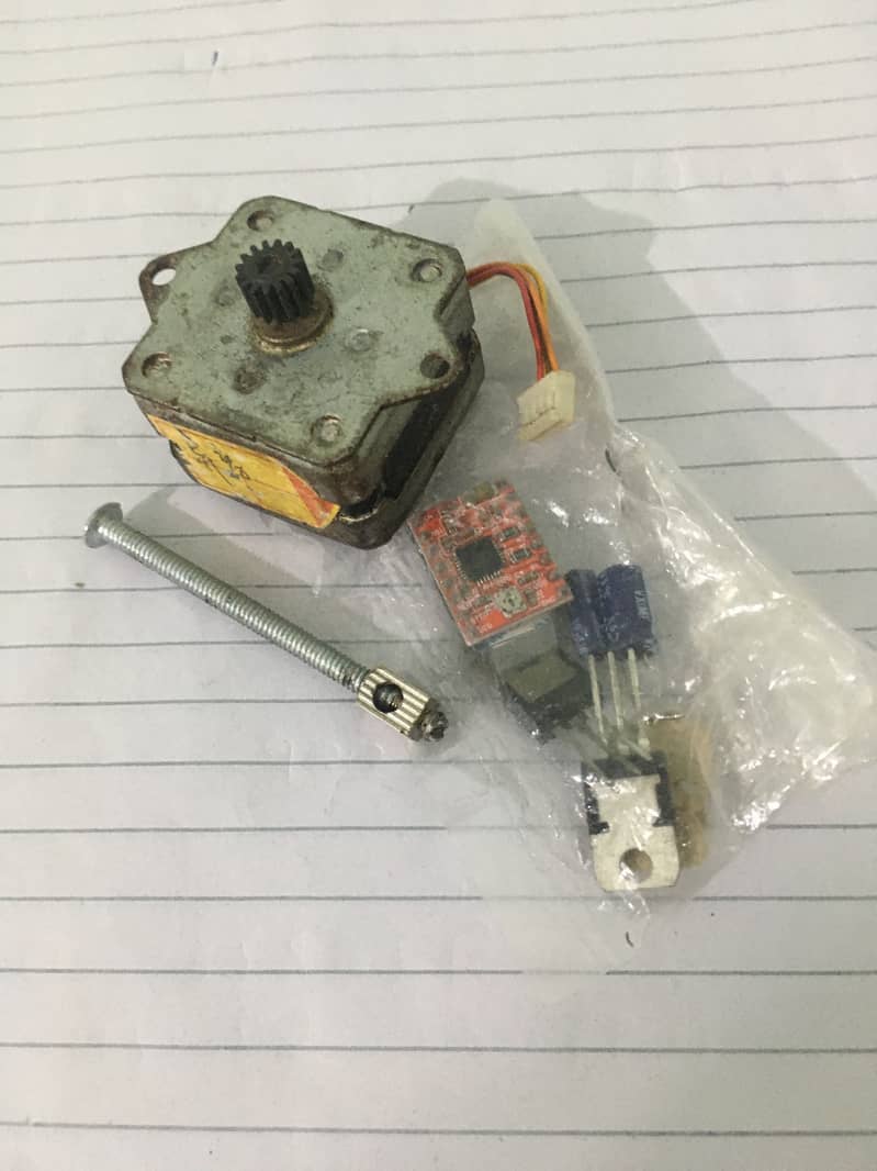 Stepper Motor With The New Motor Driving Circuit 12V. 1