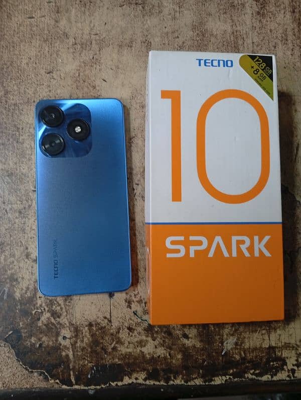 Tecno Spark 10 128+4 Gb 6