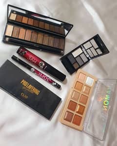 Makeup accessories