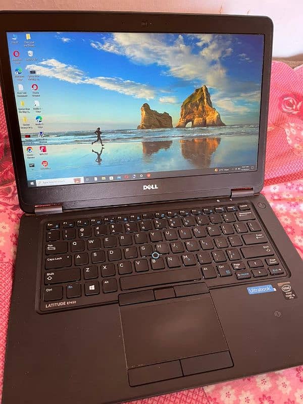 Dell Latitude E7450 0