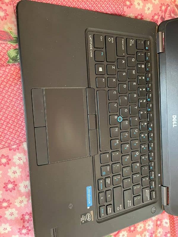 Dell Latitude E7450 1