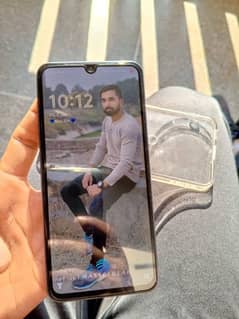 vivo v25 5g 12 gb 256 gb  condition 10.10