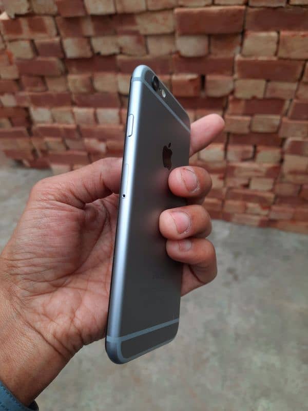 iPhone 6 in Lush Condition No Any Fault 100% Original Hai 2