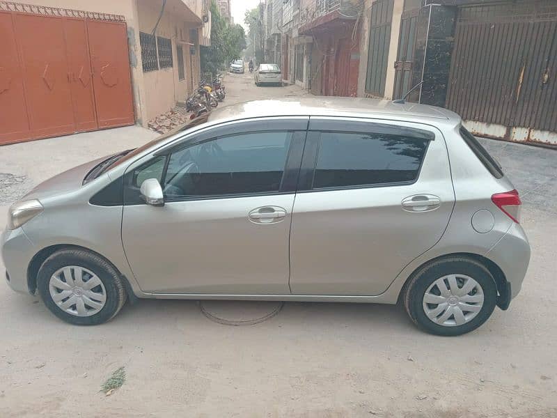 Toyota Vitz 2011 2